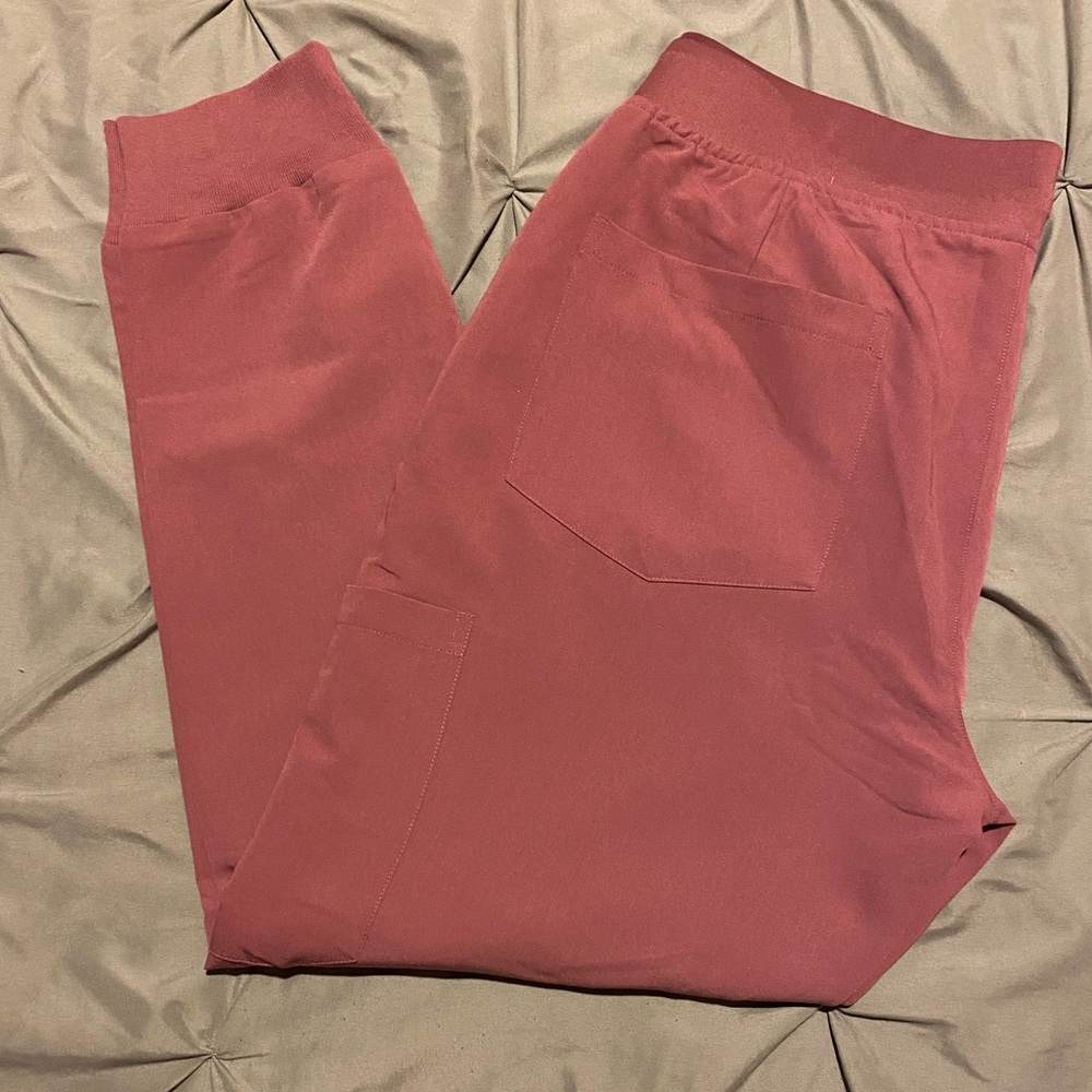 Women’s Cargo Jogger Scrub Pants - Dusty Rose